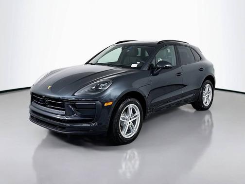 Volcano Grey Metallic 2026 Porsche Macan
