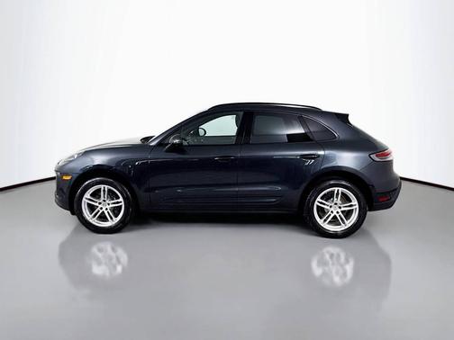 Volcano Grey Metallic 2026 Porsche Macan