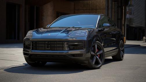 Chromite Black Metallic 2026 Porsche Cayenne