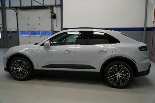 2025 Porsche Macan 4S