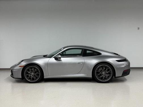 2025 Porsche 911 Carrera