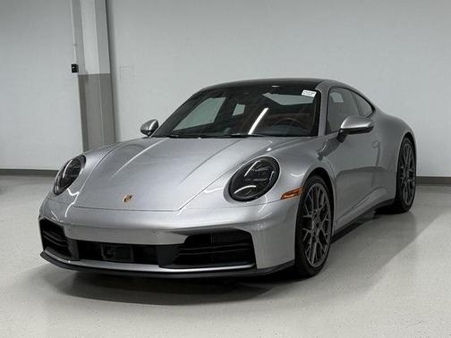 2025 Porsche 911 Carrera