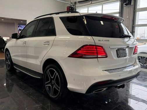 White 2019 Mercedes-Benz GLE 400 Base 4MATIC