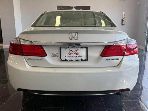 White 2015 Honda Accord Hybrid Base