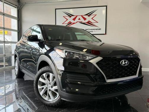 Black 2021 Hyundai TUCSON SE