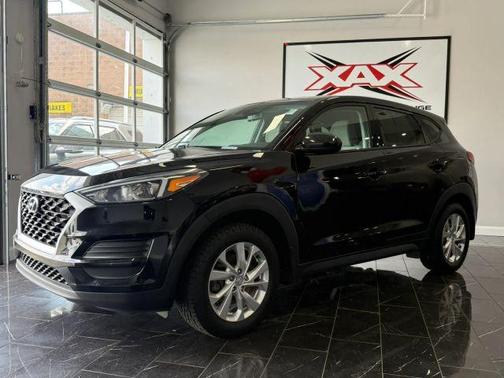 Black 2021 Hyundai TUCSON SE