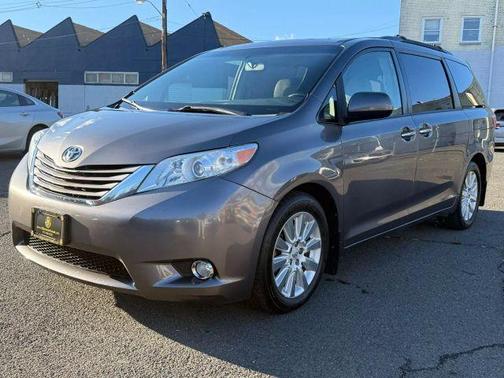 2015 Toyota Sienna XLE