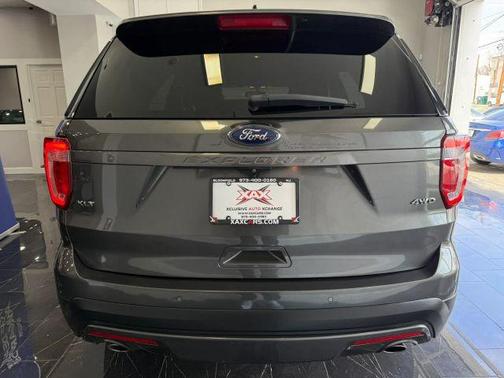 Gray 2017 Ford Explorer XLT
