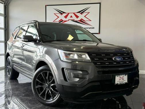Gray 2017 Ford Explorer XLT