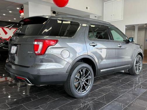 Gray 2017 Ford Explorer XLT