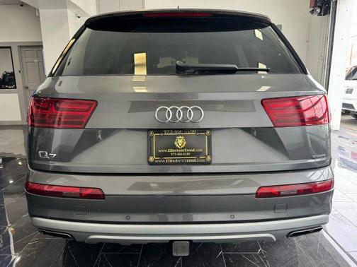 2019 Audi Q7 45 Premium Plus