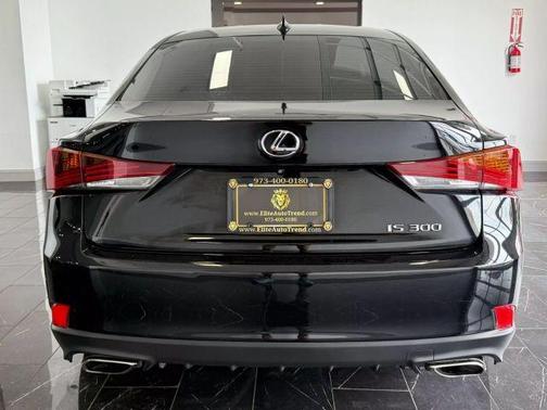 2018 Lexus IS 300 Base