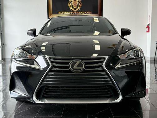 2018 Lexus IS 300 Base