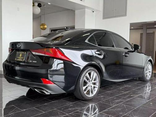 2018 Lexus IS 300 Base