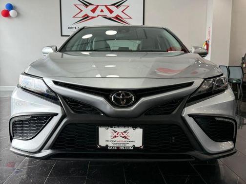 Silver 2024 Toyota Camry SE