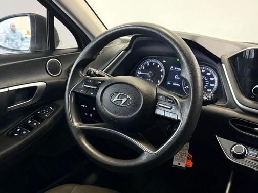 2021 Hyundai SONATA SE
