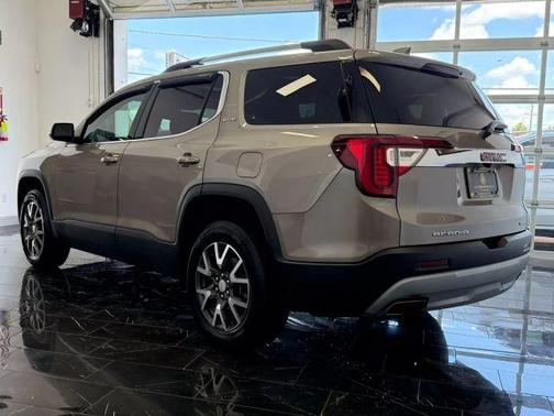 2022 GMC Acadia SLE