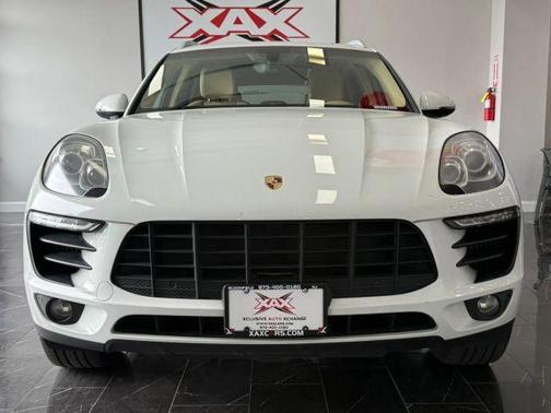 White 2016 Porsche Macan S