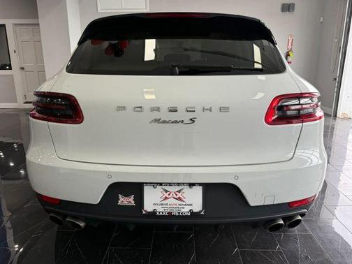 White 2016 Porsche Macan S