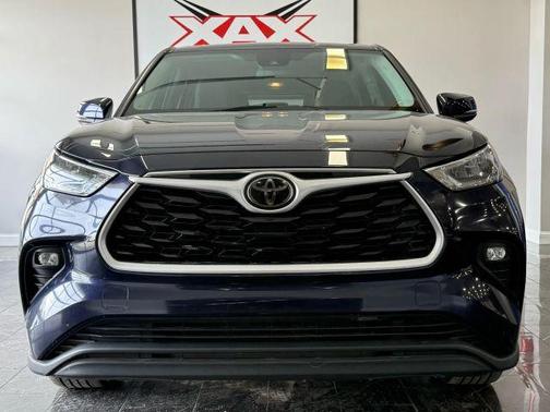 2020 Toyota Highlander LE