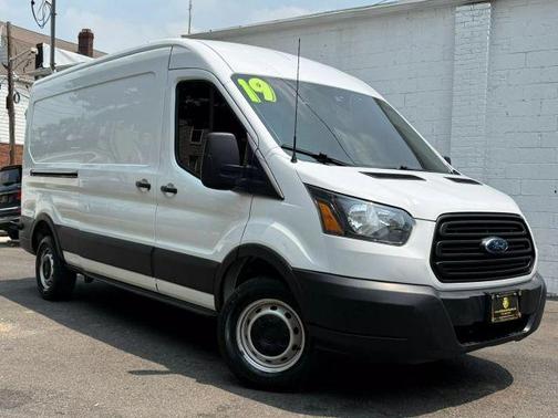 2019 Ford Transit-250 148 WB Medium Roof Cargo