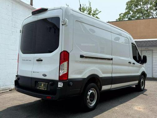 2019 Ford Transit-250 148 WB Medium Roof Cargo