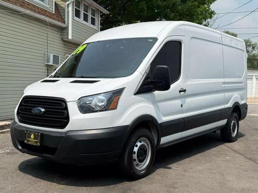 2019 Ford Transit-250 148 WB Medium Roof Cargo