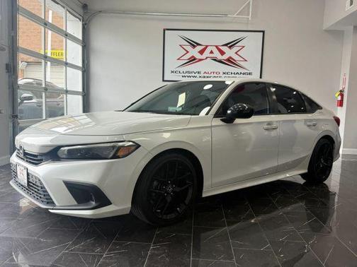 White 2022 Honda Civic Sport
