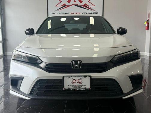 White 2022 Honda Civic Sport