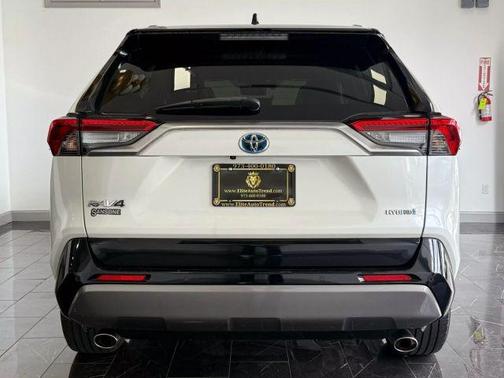 2019 Toyota RAV4 Hybrid XSE