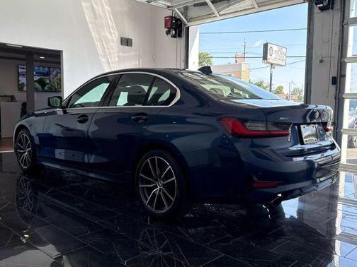 2021 BMW 330 i xDrive