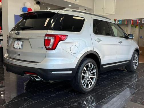 Silver 2019 Ford Explorer Platinum