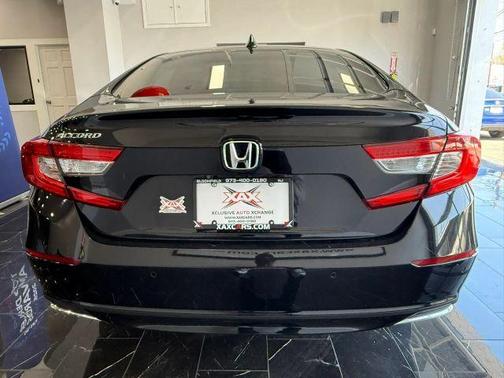 Black 2018 Honda Accord EX-L