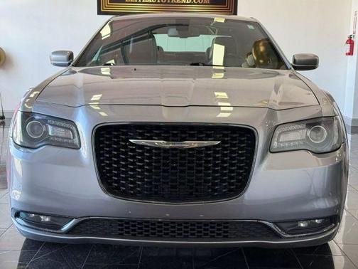 2018 Chrysler 300 S
