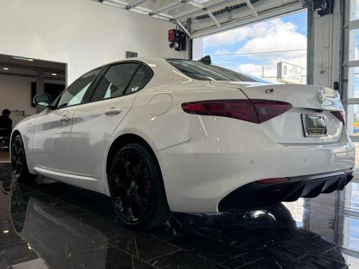2022 Alfa Romeo Giulia Ti