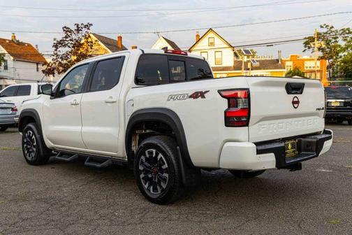 2022 Nissan Frontier PRO-4X