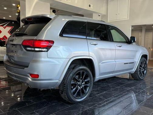 2021 Jeep Grand Cherokee Laredo