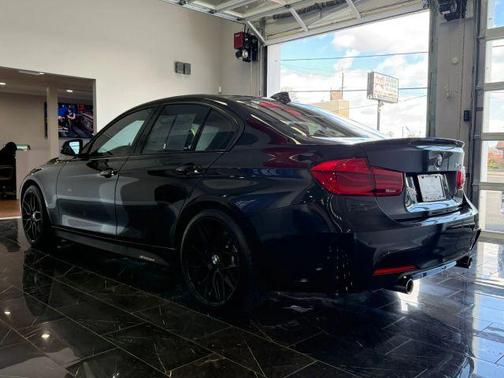 Black 2018 BMW 340 i