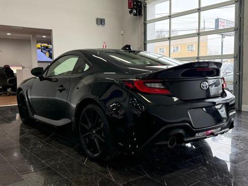 2023 Toyota GR86 Premium