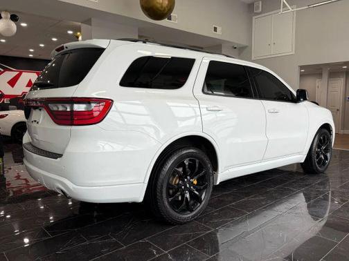 White 2019 Dodge Durango GT