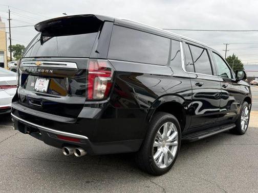 Black 2021 Chevrolet Suburban High Country