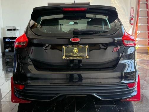 2017 Ford Focus ST Base