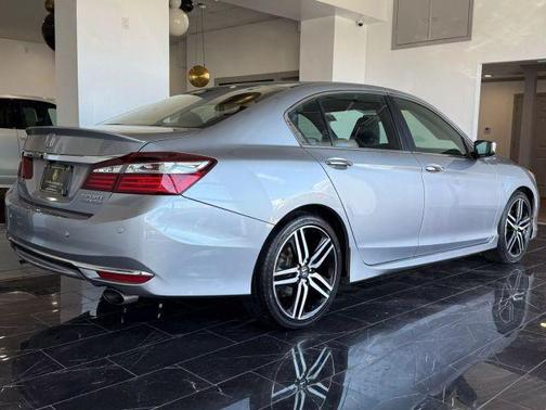 2017 Honda Accord Sport SE