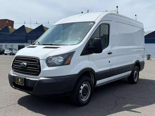 2016 Ford Transit-250 130 WB Medium Roof Cargo