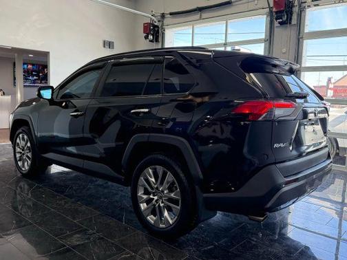 2019 Toyota RAV4 Limited