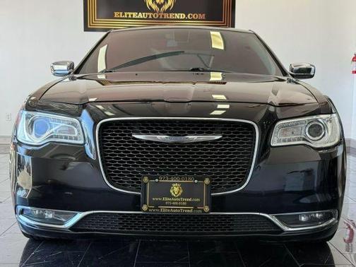 2017 Chrysler 300C Base