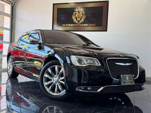 2017 Chrysler 300C Base
