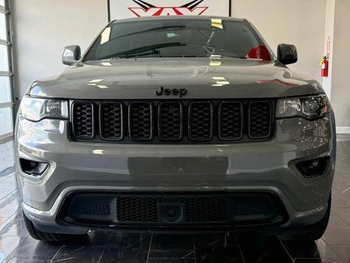 Gray 2021 Jeep Grand Cherokee Laredo