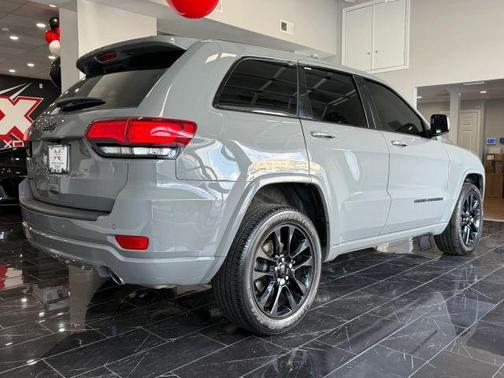Gray 2021 Jeep Grand Cherokee Laredo