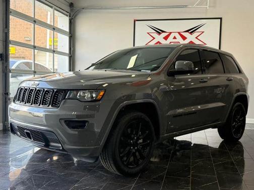 Gray 2021 Jeep Grand Cherokee Laredo